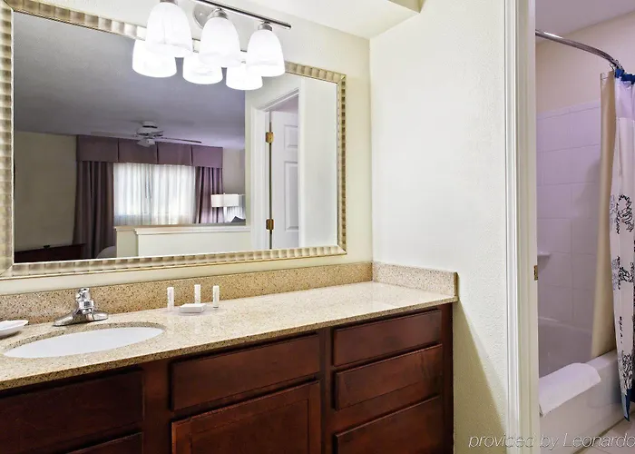By Marriott Salem Area 3* Winston-Salem