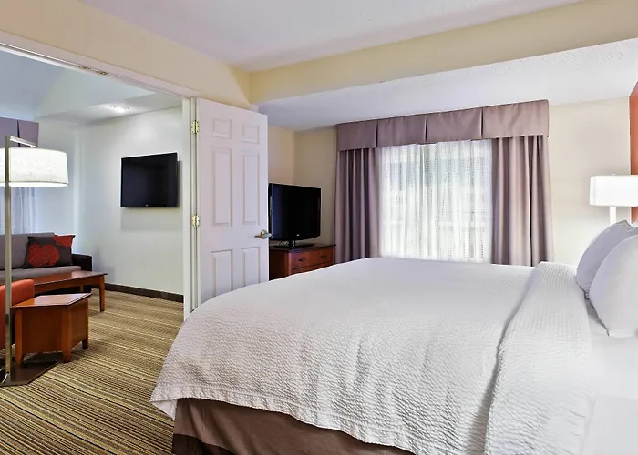By Marriott Salem Area Hotel