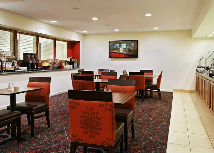 By Marriott Salem Area Hotel