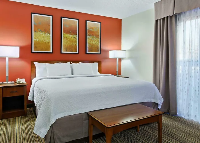 By Marriott Salem Area Hotel 3*